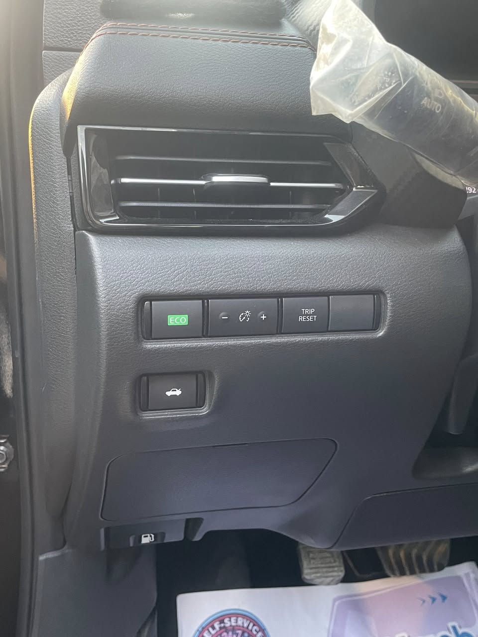 السلام عليكم نيسان سنترا SR بلاس
موديل 21

‏🇺🇸 وارد أمريكي — الحادث چاملغ خلفي وباب خلفي تبديل نفس اللون عكس السايق ✅

✨ المواصفات:

🔹 لون  ( أسود)

🔹 غرفة جلد مع تدفئة الكشنات والستيرن

🔹 سلايد روف

🔹 4 كاميرات

🔹 رادار أمامي وخلفي

🔹 نظام الوقوف الذاتي وتنبيه السائق من الاصطدام

🔹 مثبت سرعة

🔹 شاشة أبل كار بلاي

🔹 كرسي سائق كهربائي

🔹 تشغيل عن بُعد

🔹 كشاف لد مع عدسة

🔹 لد نهاري

🛣️ العداد: 70.000كم فقط

💵 السعر:155 ورقة (وبي مجال)

رقم بغداد بسمي

📍 المكان: شارع الصناعه 

📲 للاستفسار 
***********
