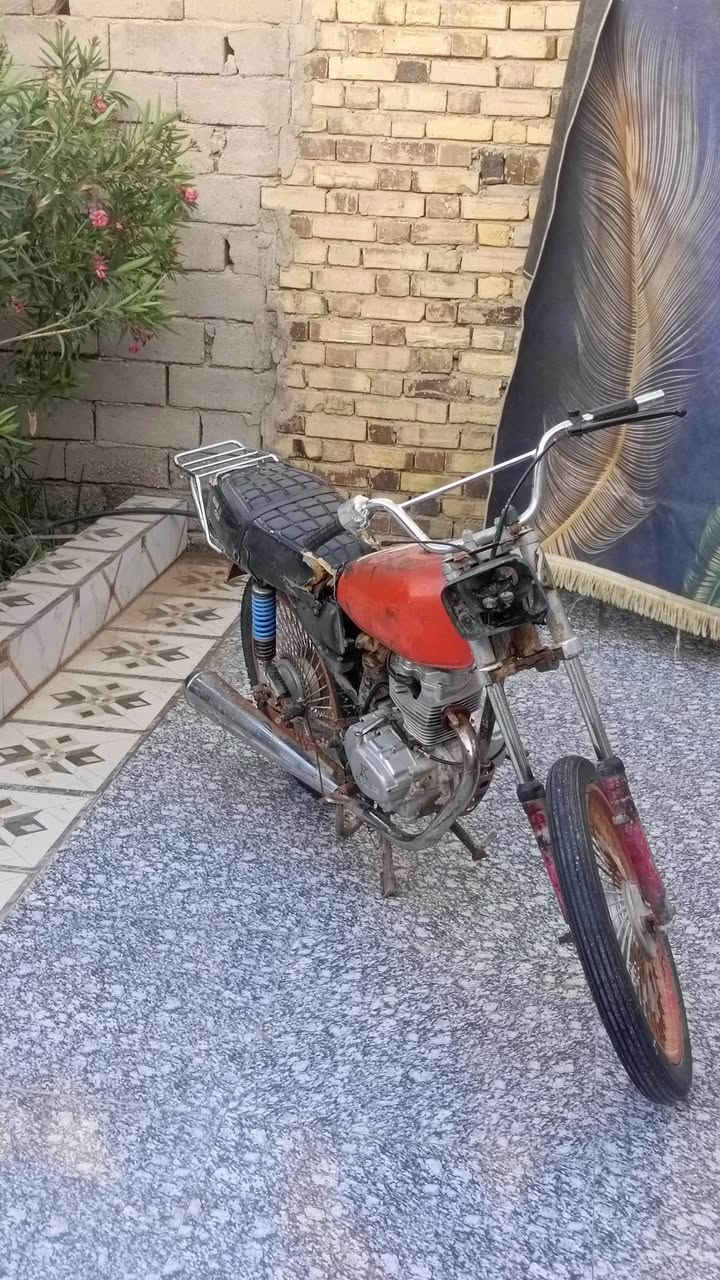 السلام عليكم
الدرجه للبيع ارشه موديل 19 أصولي أصولي اورق 
الدرجه تشتغل ومابيه نقص ماله واحد يروح ويرجع بيه 
كهربائيته تشتغل السعر 360وبيه مجال للشري يدلل عنواني سوق الشيوخ ***********
