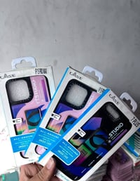 هواتف • ٣٠٠ قطعة • توصيل لجميع المحافظات