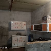 بيت في مطقت الحميديه بشارع مدارس تبليط مجاري كهرباء كامله خدمات مساحت ...