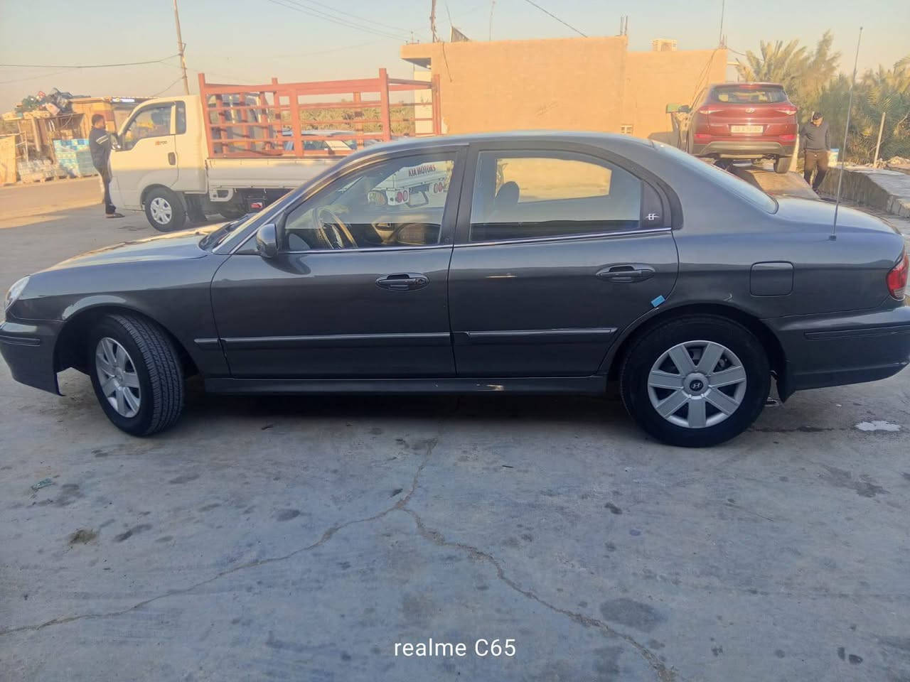 سلام عليكم
سوناته وفود رقم بغداد موديل 2004
مكينه 2000 كير مكينه تبريد حداديه 
مكفولات سياره مصبوغه حزام سبب جراد 
سياره خير من الله مال جناي  وبالخير ع ياخذه
السعر 64 وبيه مال ***********
