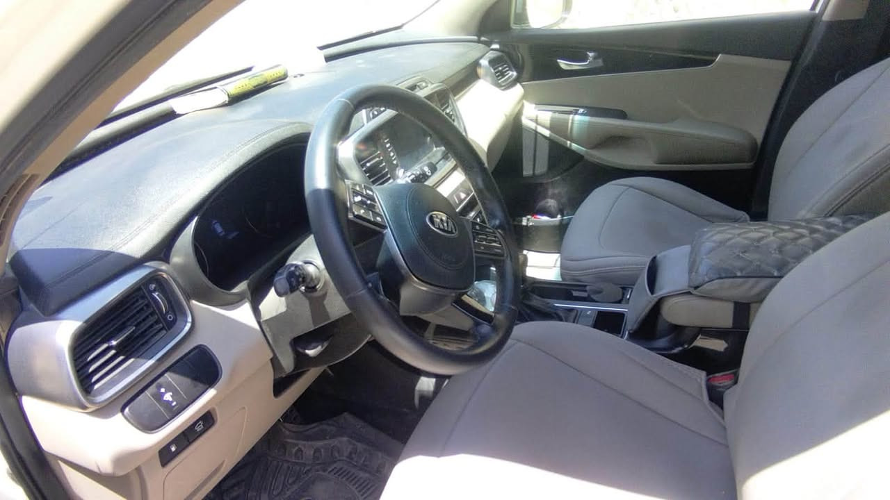 السلام عليكم 

سورنتو موديل 2019 خليجي  V6

رقم بابل دولي باسمي تحويل مباشر 

فول عدا البنراما

مكفوله كفاله عامه 

جاهزه من كلشي تخم تاير تبريد حداديه كله شرط 

ماشيه 150 km 

السعر 225 وبي مجال قليل 

مكاني بابل القاسم 

اخوان مكلف بلنشر 
رقم صاحبها ***********
