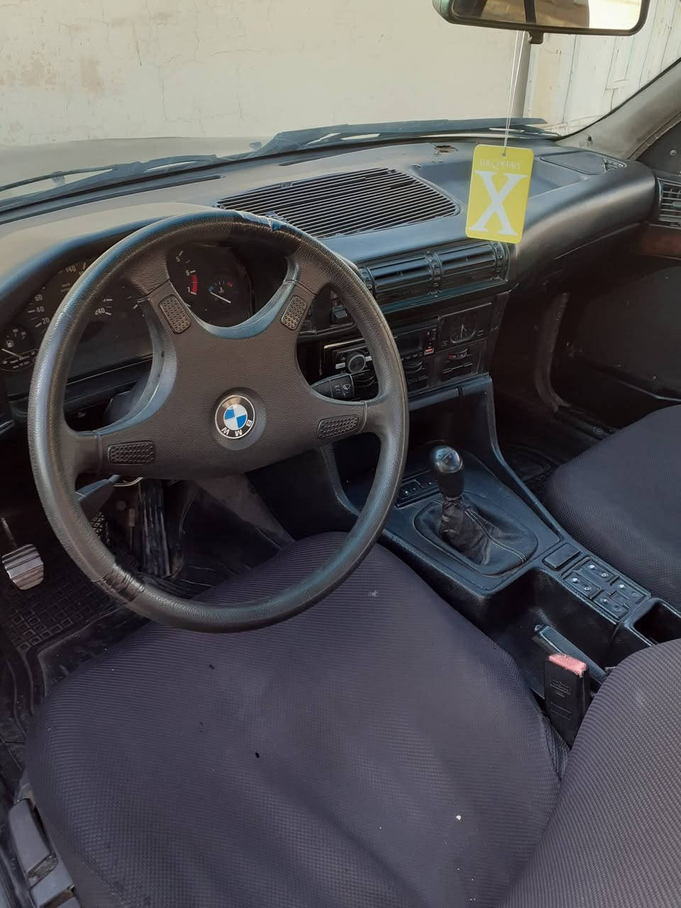 bm520
بەناوی خۆمەوەیە ڕەقەم کرکوک سەنەوی تا نزیک 2028تازەیە دەفتەری بەنزینی هەیە تا بڵێی سەیارەیە توندو تۆڵە وە مۆدێل 89 بەس مەکینەی کەمێک سەرف ئەکات سعریشی 43گەڵایە شوێن کرکوک 
***********

ــــــــــــــــــــــــــــــــــ
bm520
سنویة بسمي 
رقم كركوك
سنویة جدید 2028
دفتر بنزین
مكینة شویة بي سرف
مودیل 89
سعر43$

رقم هاتف ***********
