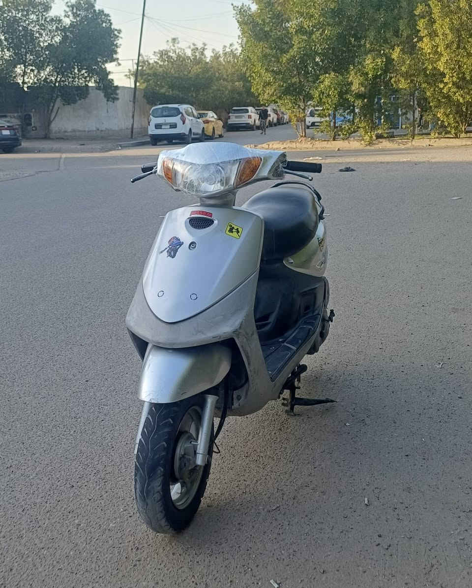 شلونكم اخوان للبيع ماكس قجمه بلاديه سرعته ١٢٠ سلف وهندر ومختمه بيه شلعه معدل كامله ع فحص السعر 450  السكن بغداد طالبيه شراي يتصل ع رقم ***********
