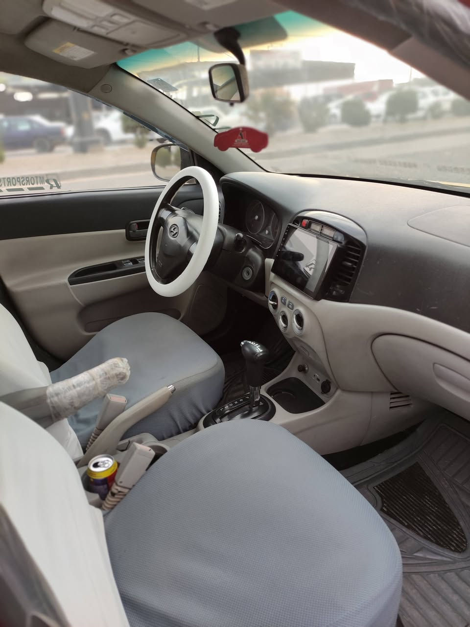 إعادة نشر بسبب الوعود الكاذبة اكسنت دب دوب 2011 للبيع السعر 112الضرر جاملغ خلفي تعديل حار بدون داخل+ دوسة   الضرر امريكي فقط محرك وكير شرط السيارة فول 
توماتيك للاستفسار ***********/***********
