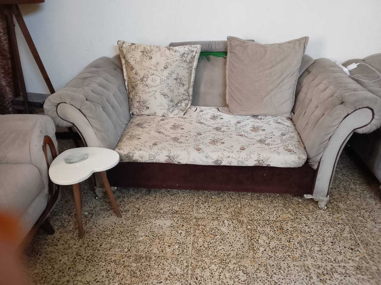 قنفات ٢ بسعر ٥٠ كاونتر ١٢٠ العنوان سيدية


**إذا كنت صاحب هذا الإعلان وتريد حذفه لأي سبب، رجاءا أرسل رسالة إلى الدعم الفني**