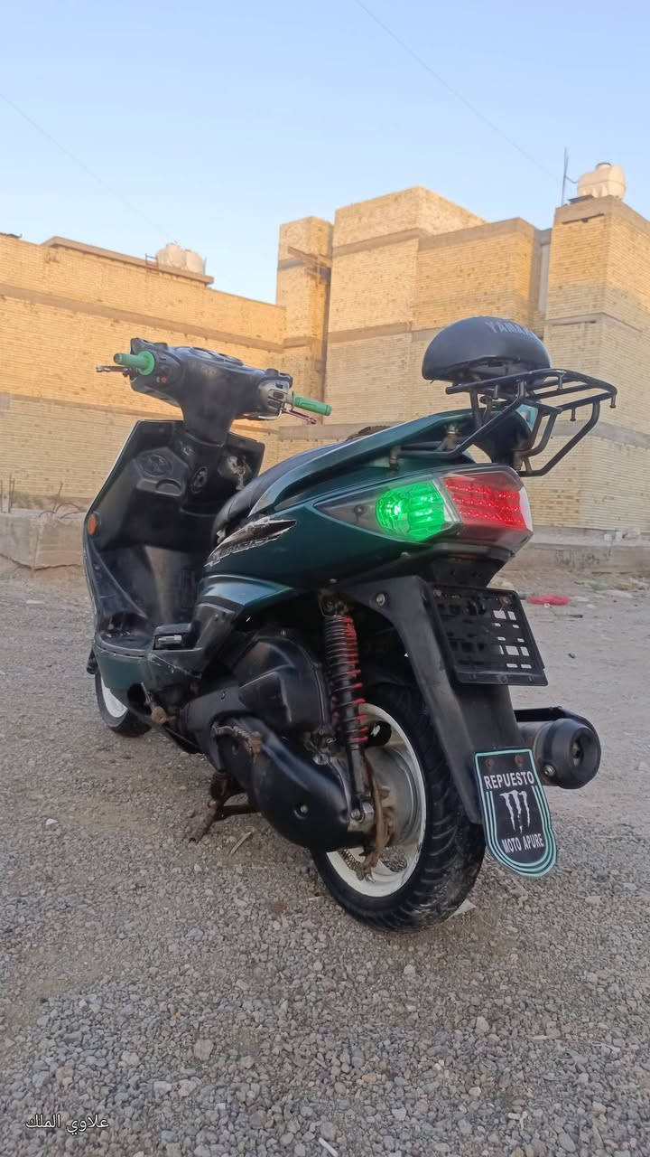 سلام عليكم
سكنس فحل 
دراجه كلش جديده
مكينه مكفول 
كفرات اصلي
زواج تايرات جدد جلاتين
يدات بريك رياضي Ncy
وفج وصينيه رياضي Ncy
طلاعات شغالات 
كهربائيات كلها شغاله
بيها تجوه بلاديه
قبق فلاوين رياضي
بك لايت سموك
سعرها 650وبيها مجال
مكان بغداد الغزاليه
***********
***********
