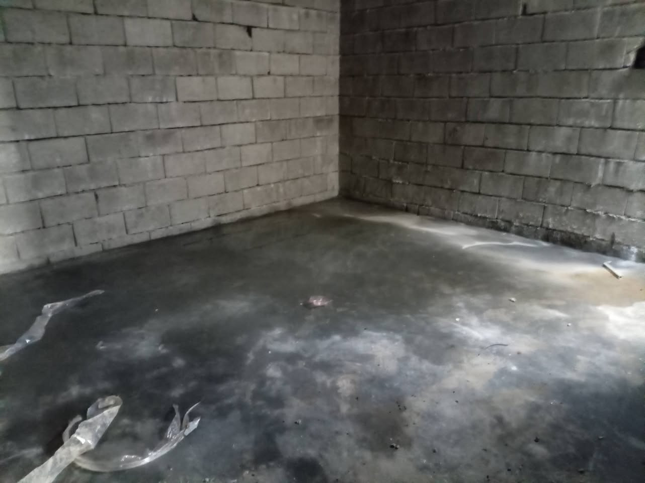 السلام عليكم بيت 100متر منطقه 55سعره 25مليون***********
