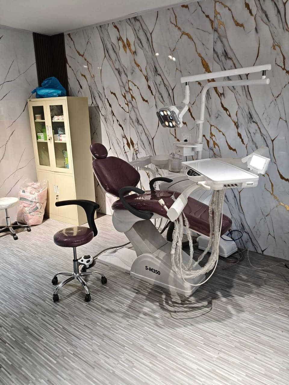 الحمد الله تم بيع وتنصيب كرسي اسنان      S_M350 في بغداد 
كل التوفيق والنجاح للطبيب المستفيد شكراً لثقتكم بمكتب الهادي دنت مستعدون 
°نقل عيادات الأسنان داخل وخارج بغداد

°تأهيل/صيانة /فتح /نصب كافة كراسي
الأسنان

بيع وشراء جيرات مستخدمه وجديده 

طتدوشمة كافة كراسي الأسنان
تخطيط وتأسيس عيادات الأسنان  

*********** / ابو هادي
