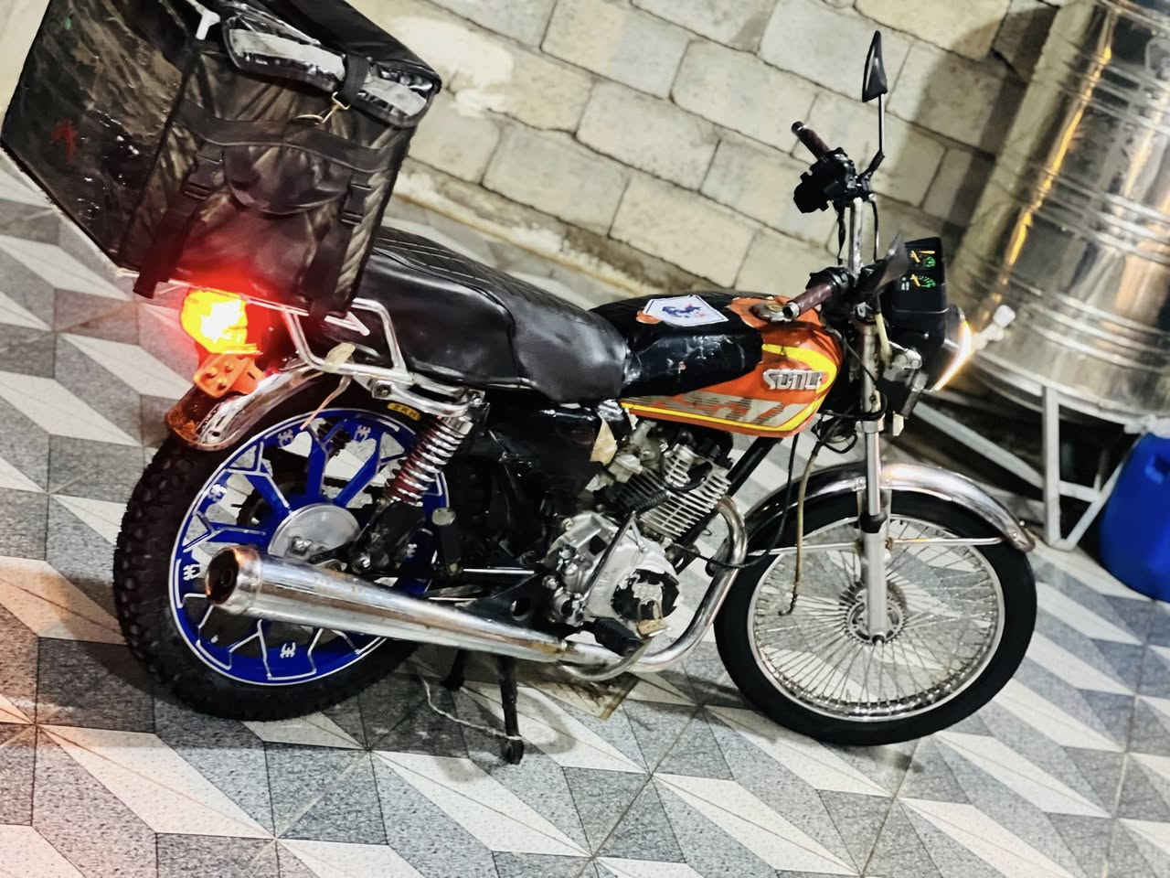 السلام عليكم دراجه البيع موديل 23 اي نقص مابيه حلوه ونضيفه لاتنقيص ولاتبخير بشرط + ويل خلفي جديد +تاير جديد السعر اتصال وتدلل + يرهم مرواس ولاستفسار *********** مكاني صلاح الدين قضاء الضلوعيه
