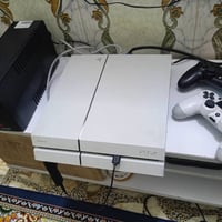 بلي 4 فات مهكر نظام 11.0 ٥٠٠ كيكا +بوبي اس+2 جوستك +كيبل شحن يدات الأص...