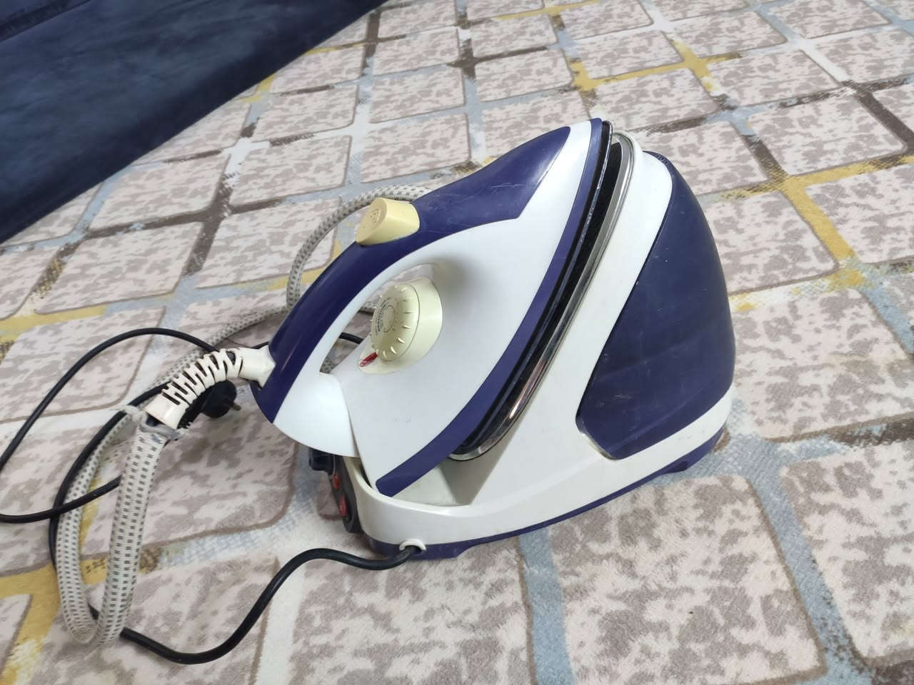 تیڤی شاشە 32 جەنەڕاڵ . سمارت نییە
ئوتو بوخار  هەردوکی مەزبوتن ،لەسلێمانین . کێ مشتەری بوو چات بکات .


**إذا كنت صاحب هذا الإعلان وتريد حذفه لأي سبب، رجاءا أرسل رسالة إلى الدعم الفني**