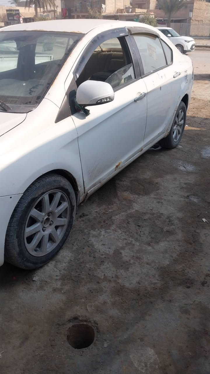 كريت وول فولكس موديل ١١ رقم بابل كير ومكينه وحداديه وكهربائيات زينات بيها ضربه بل الدعميه الخلفيه والبك لايت مثل ما موضح بصوره بيها خياسات لا بيها صبغ ولا تبديل رقم الهاتف ***********سياره موجوده بل الحله تخم تاير حداديه بل الكارتون بور ريشه سياره خير من الله
