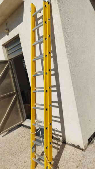 ‎السلام عليكم حادلات عدد٤ درج كهربا اسلايت ٣متر مامستخدم  غربيل عدد٤ زاويه عدد٤   ***********‎ عمارة
