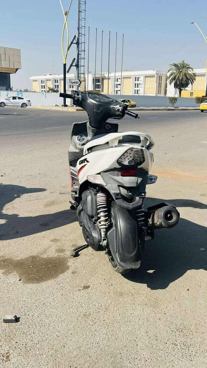 السلام وعليكم جيتي للبيع مكينه بلادي  كفرات بلاديه نقص بس ابريك خلفي الباقي كله كفاله السعر خاص العنوان بغداد السعر خاص ***********
