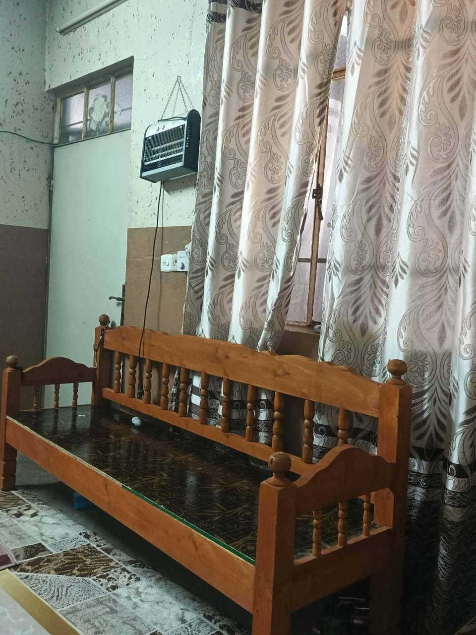 قنفات للبيع 4 وثنين طول متر90 ثنين الخ مترين 90 السعر 175 انظاف حيل


**إذا كنت صاحب هذا الإعلان وتريد حذفه لأي سبب، رجاءا أرسل رسالة إلى الدعم الفني**