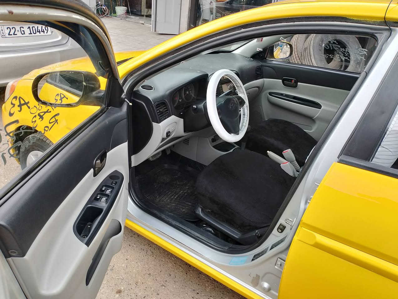 السلام عليكم 👋
اكسنت دبدوب وارد كوري 💯 
موديل 2010 👋
رقم نينوى اوربي 🙋 
سنويه وهزه جديده هيئه وغرامة صفر 🚦 شرط التحويل 
كاربون بانزين ⛽ منظومه غاز بيها 👋 
محرك 16 محرك وكير شرط 👋 
طخم تاير امامي خلفي جديد 👋 
تبريد ثلج 🥶 مكيف الهواء 
📢ظررها باب الأمامي اليمين امبدل وبدون دواخل شرط 
🛑#السعر 110$💸 وبيها مجال 
#العنوان #الموصل #موصل_الجديده قرب جامع الايقظه شارع البطاريات 
🛑 1️⃣ اوقات العمل🕰️الاتصال من الساعه التاسعه صباحا الى الساعه العاشره ليلا🛑
🛑2️⃣بلتلفون قفل ماكو تعال ودفع سعر اليعجبك 🛑
#مكتب_ارض_السلام #لبيع_وشراء_السيارات 
🛑 #باداره/ سلام الراشدي 
***********📱كورك 📞
***********📱اسيا📞
