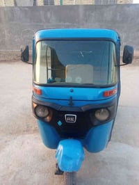 تكتك للبيع موديل 21بجاج التكتك نضيفة ووسعرها حلو 07817259370