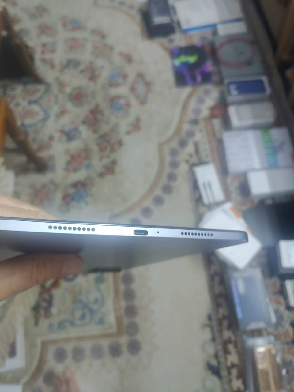 شاومي باد 6 ذاكره 256 نظيف جدا بيه طخه بسبطه جدا بالشاصي وياه كارتونته وشاحنته وحافظتين دفتريه وكفر شفاف
السعر 300 قفل 
اذا السعر يناسبك وما تعامل اتصل على
***********
اني من بغداد الدوره وعندي توصيل لكل العراق
