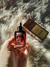 زيت • مضاد التجاعيد • عناية بالبشرة