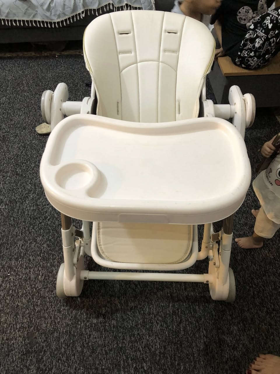 كرسي طفل مال طعام ويصير منام ومرجوحه مثل مموضح بصور اي ضرر مابي ونضيف العنوان باب المعظم الفضل


**إذا كنت صاحب هذا الإعلان وتريد حذفه لأي سبب، رجاءا أرسل رسالة إلى الدعم الفني**