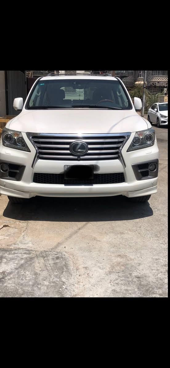 ﷽

🌺🌺🌺🌺🌺🌺🌺🌺

‏للبيع لكزس LX 570 2013
رقم بغداد انكليزي بسمي تحويل ثاني يوم

‼️: ملاحظات السيارة موضحة بالسونار

——— 👇المواصفات 👇———
اللون: ابيض صدفي 
فول مواصفات ١/١ 
8 سلندر محرك 5700 
* داخل قرميدي 🟠
* 4 كامرات 🎥
* سلايت
*   كراسي جلد 
*   كراسي كهرباء 
* تبريد ثلج 🥶❄️
*   تدفئة تبريد بالكشن
*   ٣ شاشات اصلية 🖥
*   تشغيل عن بعد
*   جكات 
*   فور ويل
*   أنظمة قيادة
*‏ CRAWL نظام 
*   ثلاجة 
*   فول تحكم ستيرن 
*   ستيرن كهرباء
*   دبل كير ( عادي+ اوتوماتيك)
*   شفتات كير بالاستيرن
*   دبل حساس ( امامي+خلفي)
*   مرايات كهرباء (شفط)
*   لايت عدسة زنون عالي ناصي 
*   زراك لايت
*   ويل 20 🛞
*   ماشية 197 حقيقي

* السيارة بالواقع احلا من الصور 😍❤️

مكان تواجد السيارة: بغداد - بلديات 📍

🟩السعر المطلوب : ( 370 ) و بيهة مجال للشراي

للأستفسار الأتصال ⬇️ ☎️
— —
***********
