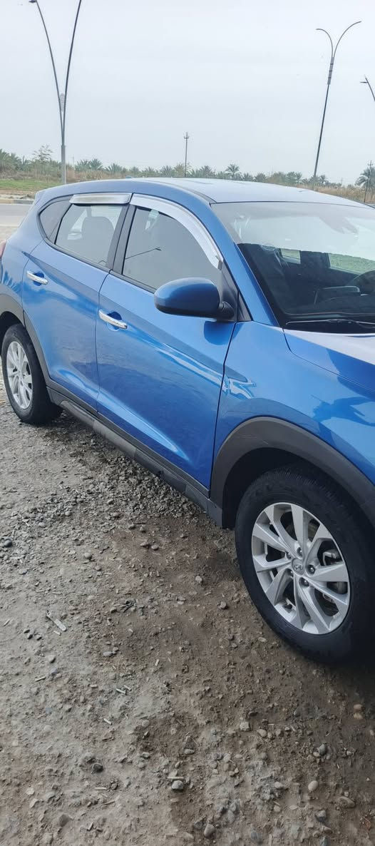 السلام عليكم البيع توسان 2019
وارد امريكي حادثها بس البنيد بدون دواخل بدون ارباك
وهنا بل عراق بيها بس رش البابتين اني راشهن بدون دواخل
سياره جاهزه ماشيه 140 عنوان ديالى جديده الشط سعر 150 وبيها مجال
تفاصيل ***********
