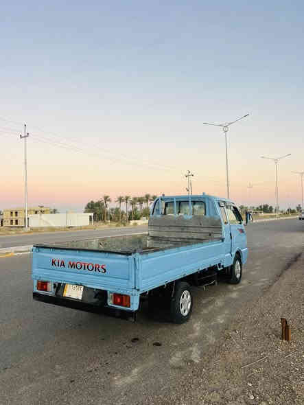 سلام عليكم كيه بنكو موديل 96 سيارة مكفوله من محرك وكير وكسل وصدر وشاصي وكهربائيات شغاله وقماره بلاديه وتخم تاير سيارة كلش حلوه مال جناي سعر 53 وبيه مجال مكاني رمادي رقم الهاتف ***********
