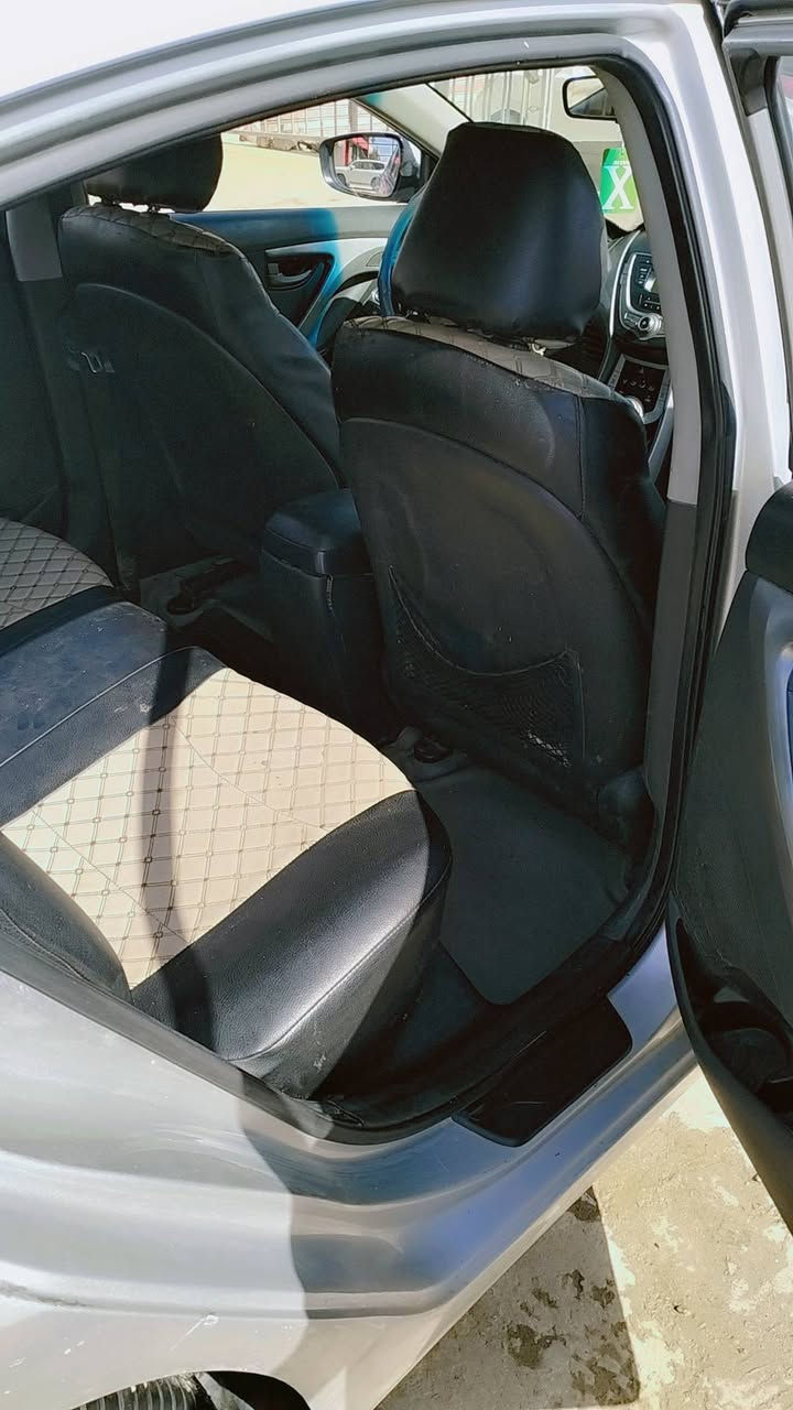 السلام عليكم النتره بيع مستعجل موديل 2012 
نضام ايكو شفط مري اشاير بالمري حساس خلفي فول تحكم استيرن مكينة 1600 لا دوانس ولا تبخير ولا تنقيص كير مكينه تبريد تدفئه خير من الله صدر جديد تخم تاير باتري جديد سياره متعوب عليها وكله على ايدي لا صبغ ولا تبديل بس صبغ البنيد اثر اجراد ولباقي كله مكفول شكل سياره مثل البصوره وبعد احلى نصبه تخبل رقم واسط انكليزي مكاني الرشاد بغداد السعر ب 90 ورقه قفل المو شراي لا يتعبني رحمه الوالديكم للاستفسار ***********
