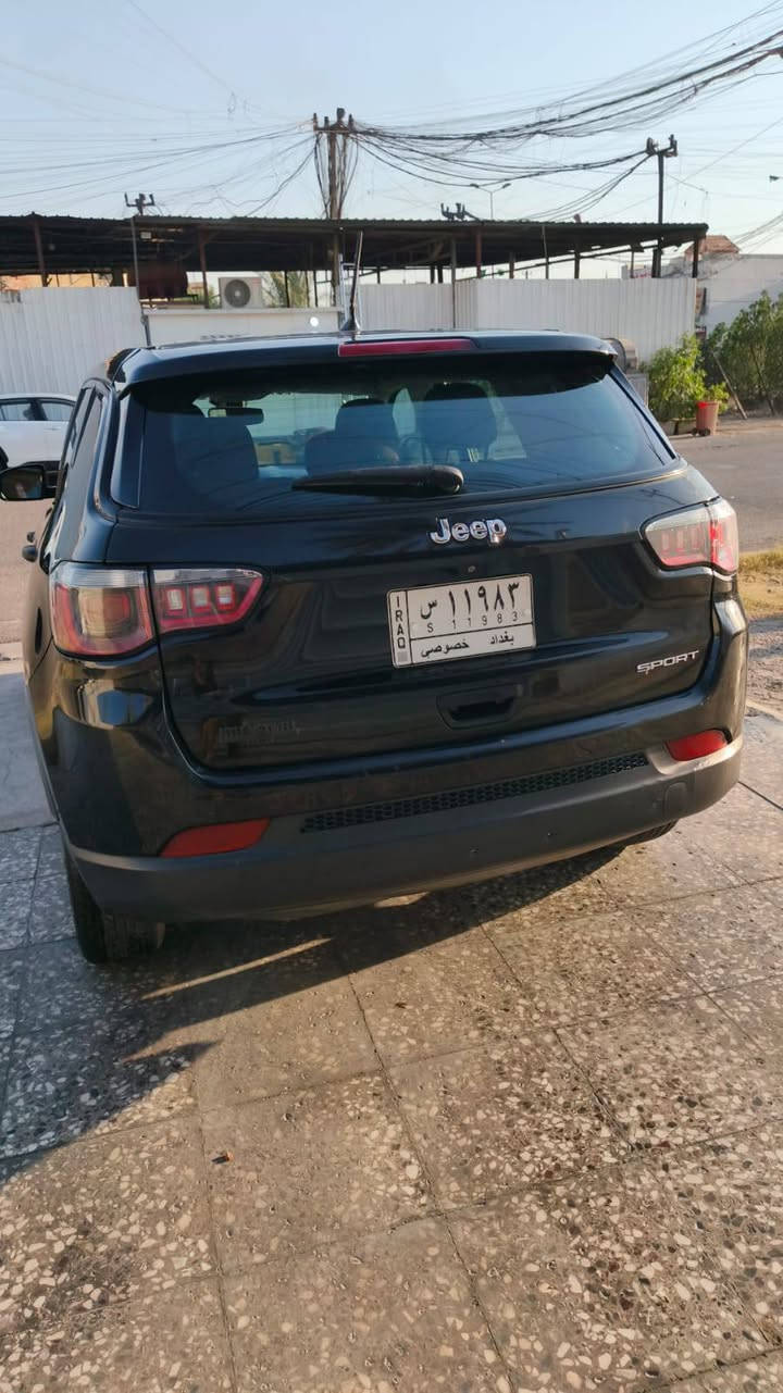 السلام عليكم
للبيع فقط جيب كومباس 
٢٠١٨ماشيه ٥٨استخدام شخصي مال بيت 
حادثه جدا خفيف موضح بلصور 
مكان السياره بغداد حي العامل 
السعر ١٠٥وبيه مجال شي قليل 
الاستفسار ***********
