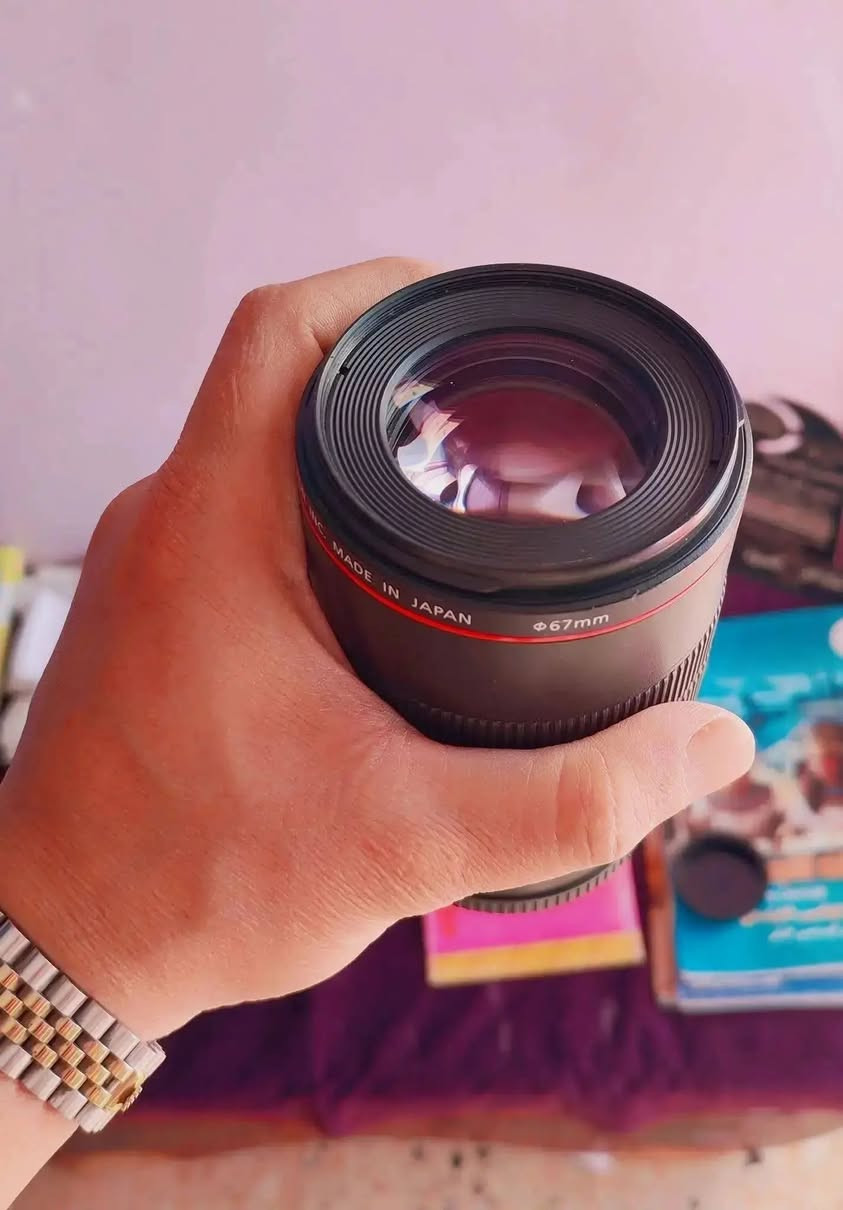 لينس Canon 100 macro lens 
العدسة بحالة جديدة زيرو


**إذا كنت صاحب هذا الإعلان وتريد حذفه لأي سبب، رجاءا أرسل رسالة إلى الدعم الفني**