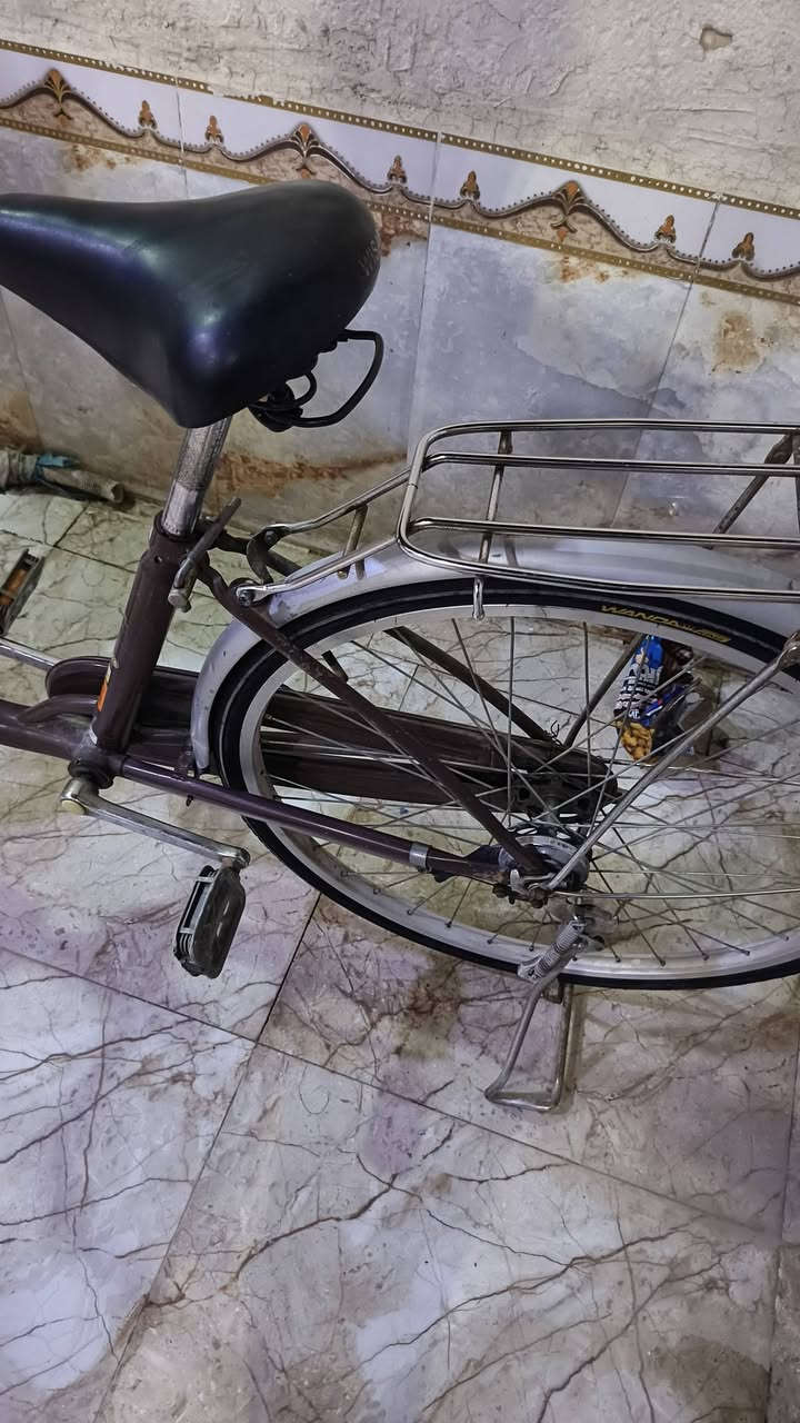 ‏---- مكاني ناصريه مركز ----
‏.
‏بايسكل ياباني نضيف يخبل اريده ب 85 وبيه مجال
‏.
‏+ هايي الملحقات هديه وياه مال بايسكلي القديم
‏ ( سرج نضيف + بم ابو ٥ آلاف + ستانه + سله ) 
‏.
خاص موجود فيديو وا صور للملحقات


**إذا كنت صاحب هذا الإعلان وتريد حذفه لأي سبب، رجاءا أرسل رسالة إلى الدعم الفني**