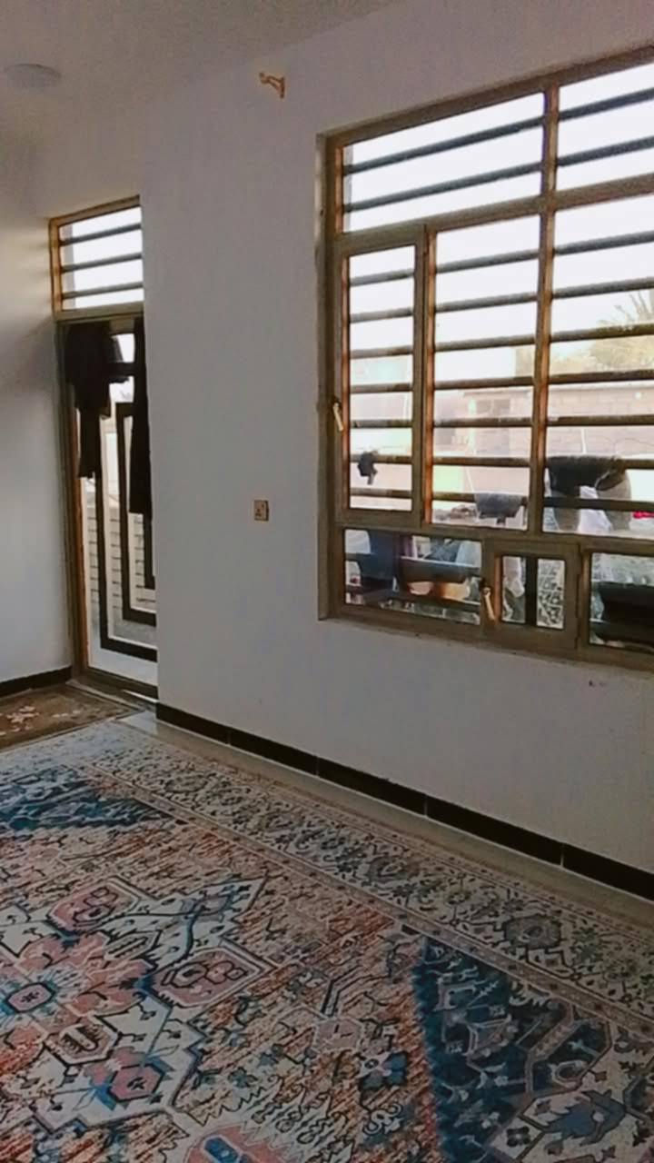 سلام عليكم 
دار للبيع الدوره هوررجب شارع البدخيل 
مساحه 160م 
واجه 10 ونزال 16 بيت كامل 
خدمات كامل
رقم ***********
