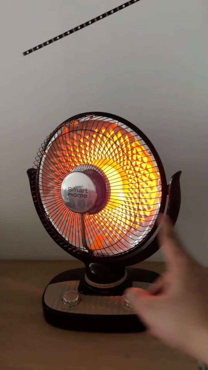 مروحة تدفئة دوارة شكل الشمس 14 انج من سمارت هوم

المميزات:

تصميم دائري جذاب وحديث ذو درجة تدفئة مميزة

هيكل المدفأة من المعدن مع هيكل خارجي من البلاستيك

2 مستويات للحرارة

عتلة للتشغيل والايقاف

عتلة للتحكم بدرجة الحرارة

مفتاح امان: تنطفى بشكل تلقائي عند السقوط

قاعدة للتثبيت على الأسطح

الطاقة: 900 واط

أبعاد الجهاز: الارتفاع 55  القطر 42 سم

طول سلك الكهرباء: 100 سم

الملاحظات:

لم يتم ذكر المنشأ
***********
What app أربيل, العراق
