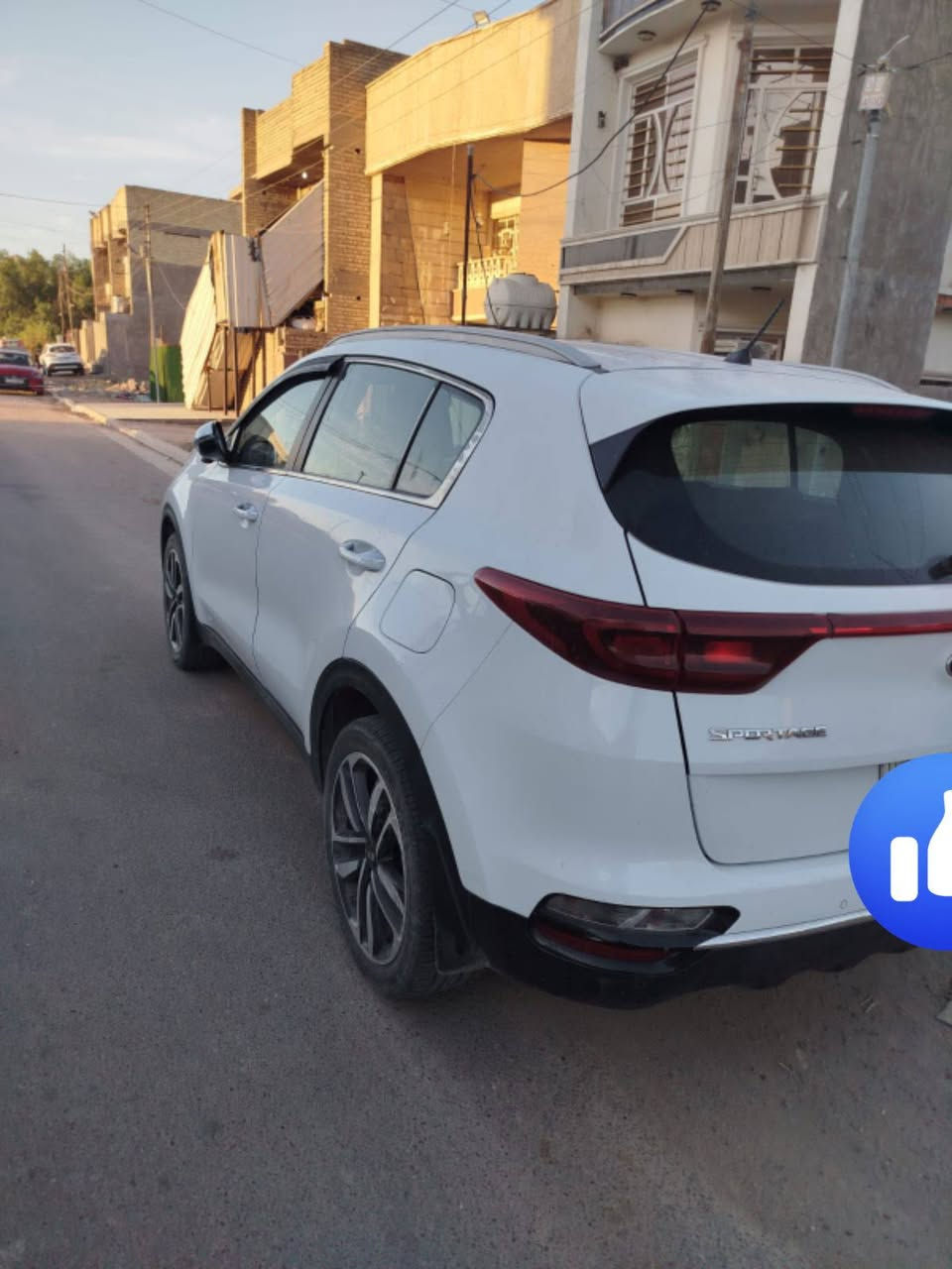 للبيع سيارة اسبورتج 2020خليجي السيارة خيرمن الله مكينة كير تبريد سيارة مال بيت حلوة بيها قطعتين صبغ بس انطيك صفحة بدون دواخل السعر 150بيها مجال قليل رقم بغداد تحويل مباشر***********
