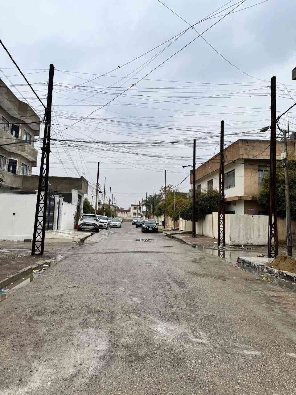 دار ركن للبيع ( قيد الانشاء )
الموقع : حي السكر ( قرب جامع النبأ )
المساحة : 120 متر
الواجهه : 8.5 متر
الاتجاه : قبلة
الطابق الاول : غرفتين نوم وهول واستقبال ومطبخ وصحيات
الطابق الثاني : 4 غرف نوم وهول وصحيات 
نستقبل عروضاتكم في اغلب مناطق الجانب الايسر

للاستفسار مراجعة مكتب العمران سايدين حي السكر او الاتصال على الارقام 

***********
‭0772 973 2369‬
