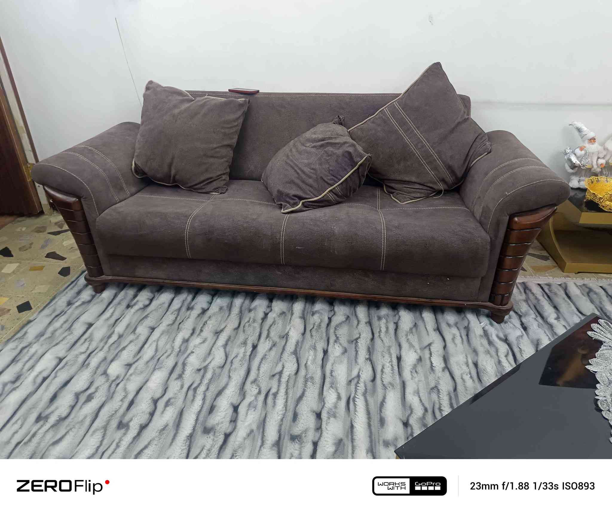 سلام عليكم تخم ١٠ مقعد ٢ قنفة كبير+١ قنفة صغير+٢ كرسي استيراد من تركيا مقاعد مطاط طبي التخم بحالة جيدة النظافة ٩٠٪ مابي كسور ولا ضرر تكمة للبيع المكان البنوك شارع الكنيسة *********** بغداد, العراق
