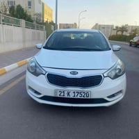 ٢٠١٤ • محرك ١٦٠٠ • فتحة سقف