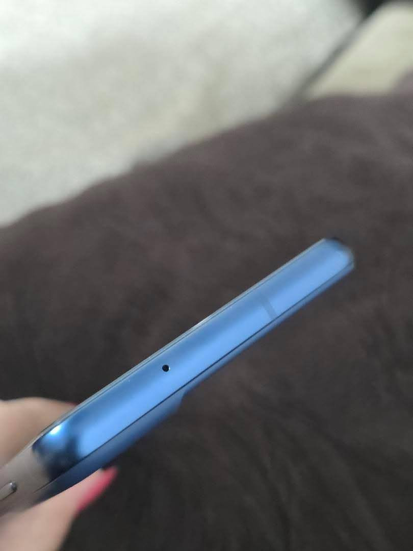 سلام عليكم فقط بيع
سامسونك S21 Fe 5G اخو الجديد نسخه  امريكيه
( دبل سيمكارت الجهاز اخوان دبل )
اخوان ما اسولف عن الجهاز و عن نضافته / نضافته 100% لا مفتوح ولا مصلح جهاز جديد و كفاله من كل نواحي
ذاكره 128 و الرام 8+8 شاشته 8K و 4k 60fps
ببجي 60fps
اخوان جهاز ما ويا ماحقات فقط اللزكه و الكفر 
و السعر 260 الف و بي مجال بسيط 
مكاني بغداد العامريه 
الكرخ


**إذا كنت صاحب هذا الإعلان وتريد حذفه لأي سبب، رجاءا أرسل رسالة إلى الدعم الفني**