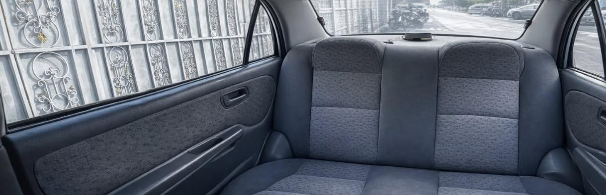 السلام عليكم للبيع فقط 
كيا ريو خليجي 2004 سياره جاهزة من كل النواحي كهربائيات كلها شغاله باتري جديد تخم تاير جديد كير محرك بدون تبخير داخلها جدا نضيف كما موضح بصور بس بيها ملاحظات بلكشر تجي وتشوف كير اوتوماتيك رقم بغداد شرط التحويل مكانها بغداد حي العامل هاتف *********** واتساب السعر 40 $ ورقه وبيها مجال حق الجيه
