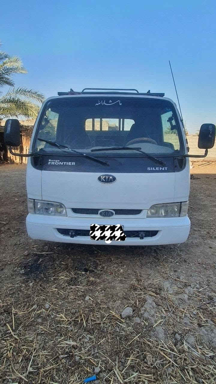 السلام عليكم
كيا فونتيرة
موديل  97
السيارة نضيفة خير من الله 
مصبوغة حزام لجمالية 
قمارة ابلادي ثابت 
تخم تاير جديد امامي وخلفي 
رقم دولي 
بأسمي سنوية الى 31 رقم بابل مشروع وطني
بدي جديد 
مكان السيارة بغداد المدائن
الرقم: ***********
