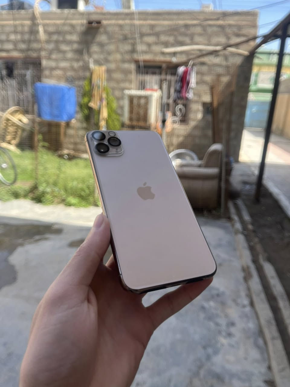 آيفون 11برو ماكس نضافه فول كله شغال 
ذاكره512 .512
بطاريه 50 شحن طبيعي 
كامرات اتصال كله فول 

مستبدل شاشه فقط 3خيارات 

بيع أو مراوس سعر الجهاز 225 ألف فقط 
مكان رمادي متوفر توصيل
***********
