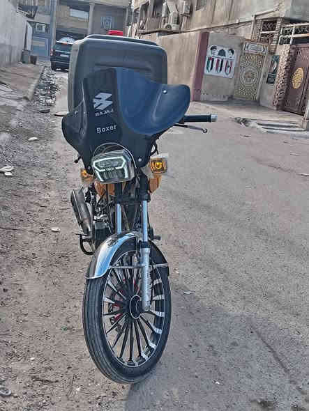 سلام عليكم دراجه ايراني سولنك موديل ٢٤ محرك ٢٠٠ دراجه خير من الله نضيفه اكفلك ياه كفاله عامه اواق موجوده كلشي شغال بيه تريده هيه والصندوك تريد بدون صندوك  مكاني بغداد مدينه الصدر رقمي *********** خابر وتدلل ودراجه بلحقيقه احله من بل صور
