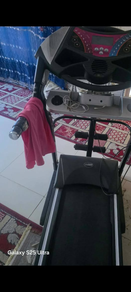 للبيع جهاز جري جبلي وبي جهاز هزاز نظيف مابي اي خلل كله شغال يتحمل وزن عالي لحد 180 ب275 وبي مجال


**إذا كنت صاحب هذا الإعلان وتريد حذفه لأي سبب، رجاءا أرسل رسالة إلى الدعم الفني**