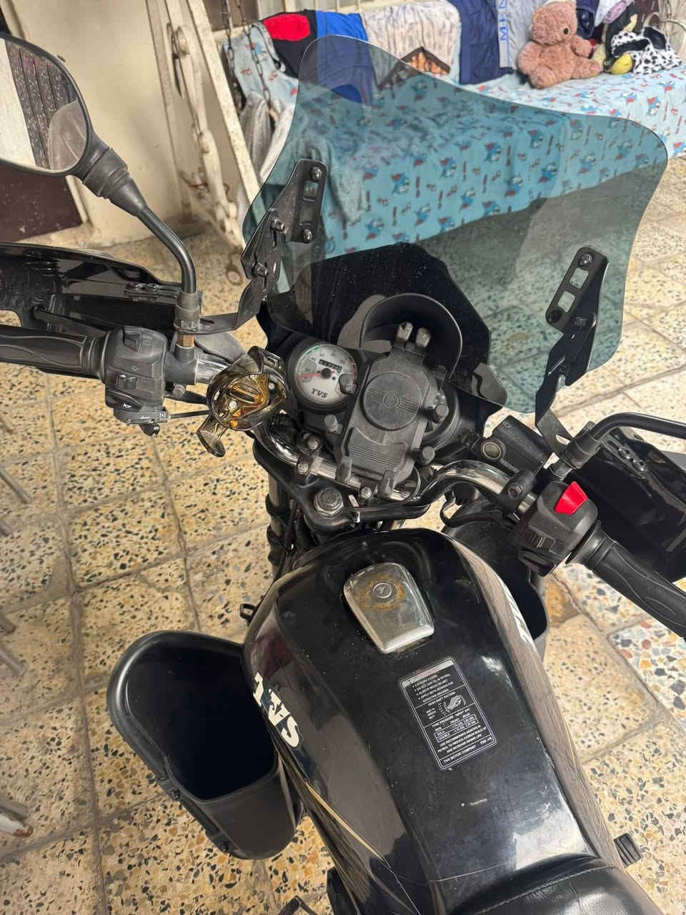 مراوس او بيع tvs مرقمه تحويل شوكت ميعجبك 
موديل٢٠٢٣
 مجفته تجفيت شركه غراضها متوفره كلها ب الشركة 
دراجه كلش رزنه وسريعه السعر1800 وبيها مجال بغداد شارع حيفا ***********
