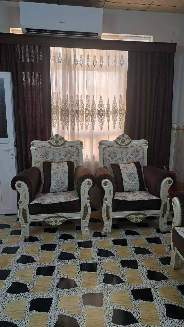 تخم قنفات ملكي بسعر 275 شراي تعال


**إذا كنت صاحب هذا الإعلان وتريد حذفه لأي سبب، رجاءا أرسل رسالة إلى الدعم الفني**