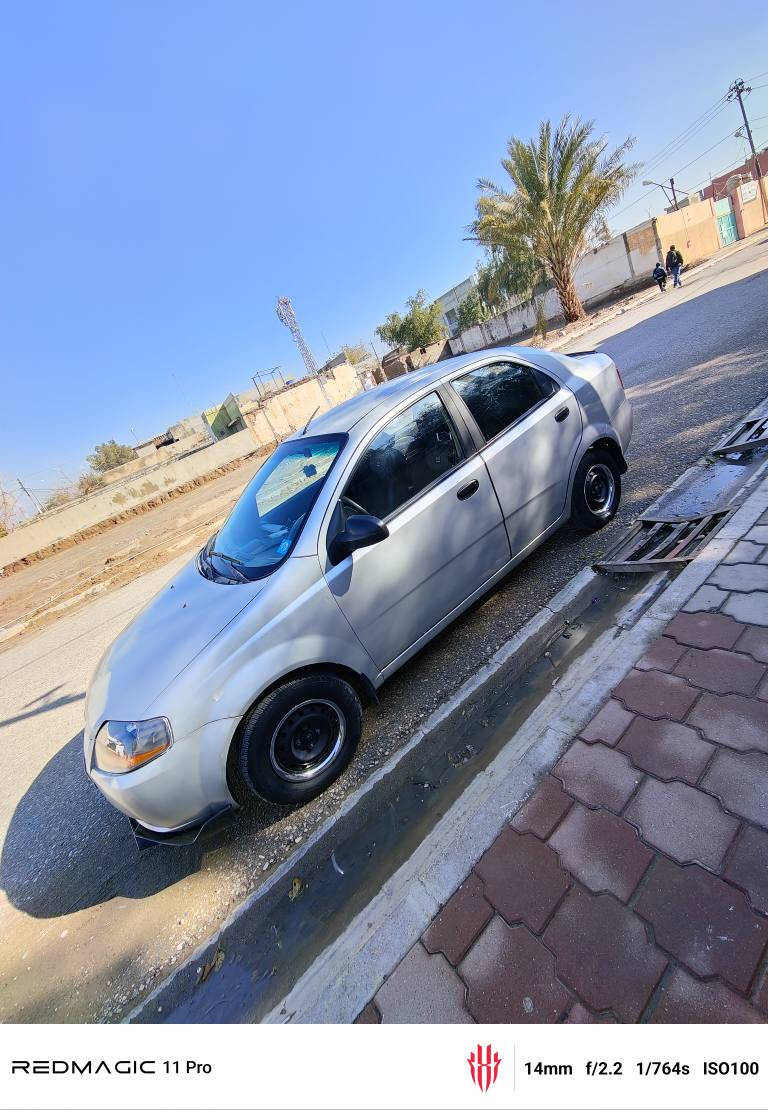 السلام عليكم

للبيع سيارة افيو 2006 اللون رصاصي 

-كير عادي .

-محرك 1600 فل مو مسكر 

نضيف خير من الله .

-السيارة صبغ حزام و بيها تعديل بارد بخشم البدنة طرف السكن بدون دواخل بدون شاصي .

- السيارة باسمي سنوية لل 28 رقم كركوك .

- بيها دفتر بانزين .

- شرط تحويل و وكالة .

- الحدادية جديدة و التايرات هم جديدة باتري جديد .

- تدفئة و تبريد ثلج كلة شغال .

- كهربائياتها كاملة مكملة بدون نقص مصروف عالسيارة و تعبان عليها .

- ما متواجد بالفيس اتصل عالرقم و تدلل 

*********** كركوك, العراق
