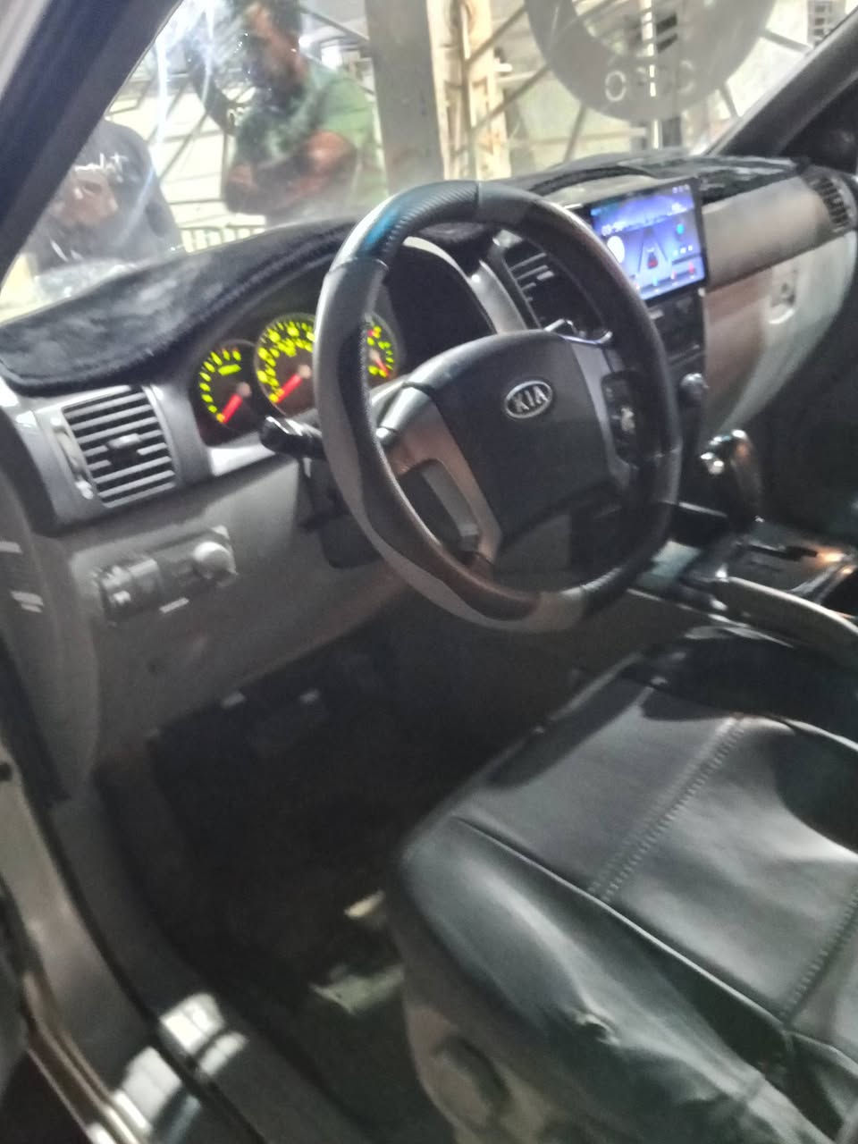 كير ومحرك مكفولات مديل 2008 مكفوله من ضربه  والمعجون صبغ حزام جماليه شاشة تاب بك لايت كرستال سنتر لوك شغال   كهربائيات كلها شغاله سياره جاهزه عنواني واسط رقم الهاتف  (***********) بيع ومراوس حسب القناعه سعر 90 وبيها مجال للشراي 👍
