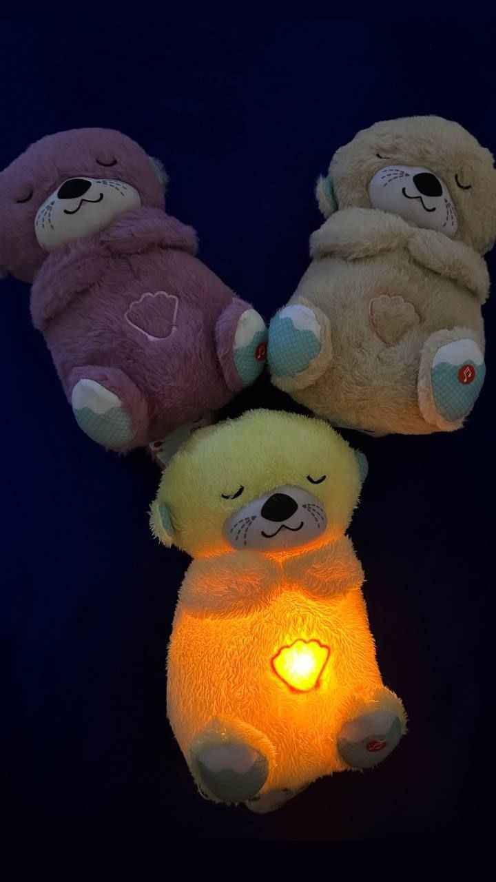 دمية الدب النائم 🧸❤️
دمية سوث اند سناجل اوتر دميه موسيقية مخملية للأطفال👶🏻 الرضع من براند فيشر برايس👶🏻 
اصلية درجة اولى 💯💯

✨​دمية على شكل حيوان الدب 
✨لهاية وموسيقية بحركة "التنفس"
 ✨للأطفال من سن الولادة فما فوق
​✨اكتشافًا حسيًا لتنشيط حواس الرؤية
 والسمع واللمس لدى طفلك
✨​تحاكي الدمية على شكل دب 
✨✨الحركة الإيقاعية للتنفس لتهدئة طفلك بشكل طبيعي
✨​قابلة للتخصيص مع ما يصل إلى 30 دقيقة من الموسيقى والأصوات
، ✨والتحكم في مستوى الصوت، والأضواء الخافتة
✨​أقمشة فائقة النعومة؛ يمكن غسلها
 ✨يغسل في الغسالة مع إزالة الإلكترونيات
✨الباقي فقط اللون البنفسجي 🟣 البصرة, العراق


**إذا كنت صاحب هذا الإعلان وتريد حذفه لأي سبب، رجاءا أرسل رسالة إلى الدعم الفني**