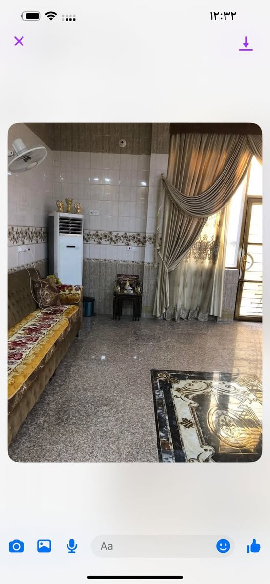 سلام عليكم 
بيت للايجار مساحه البيت 50 متر طابقين غرفتين فوك صحيات وطابق الارضي طارمه وصحيات خارجيه وصاله مفتوحه اوبن ع مطبخ  العنوان/مجسر الامام العباس ع خلف مطعم العزاىم بيت مجهز بمنضومه انترنيت وخط مولده وسخان وكاونتر وسبالت وماطور مي البيت جديدونظيف بس جيب غراضك وتكعد لاتنظف ولاتعب روحك سعر الايجار 550 رقمي ***********
